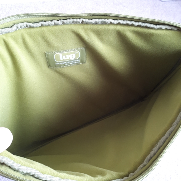 LUG / Padded Quilted Laptop Case with Zipper - Green - Picture 5 of 7